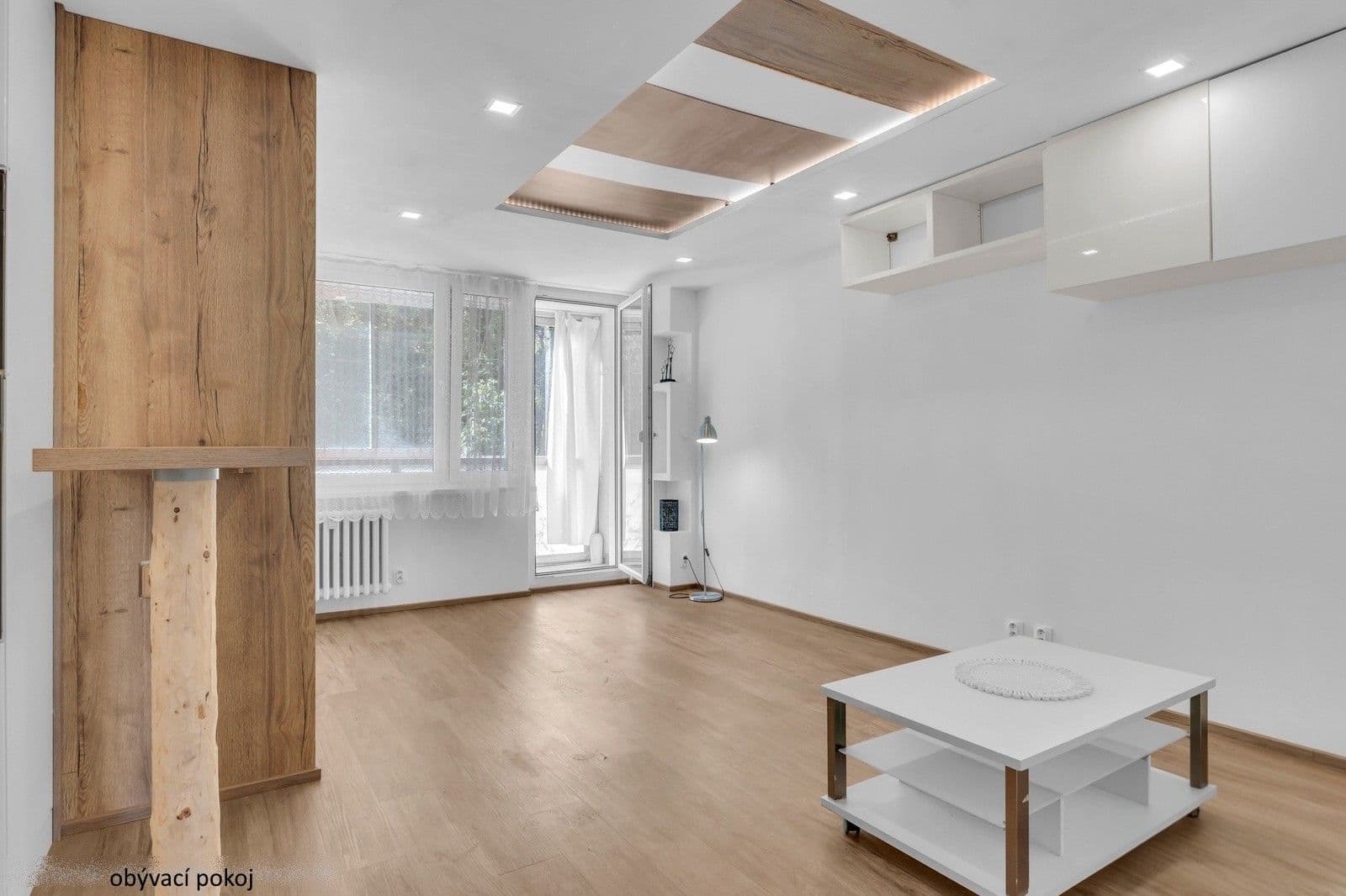 3 bedroom with open-plan kitchen flat to rent, 78 m², Ohradní, Prague, Prague 3 bedroom with open-plan kitchen flat to rent, 78 m², Ohradní, Prague, Prague