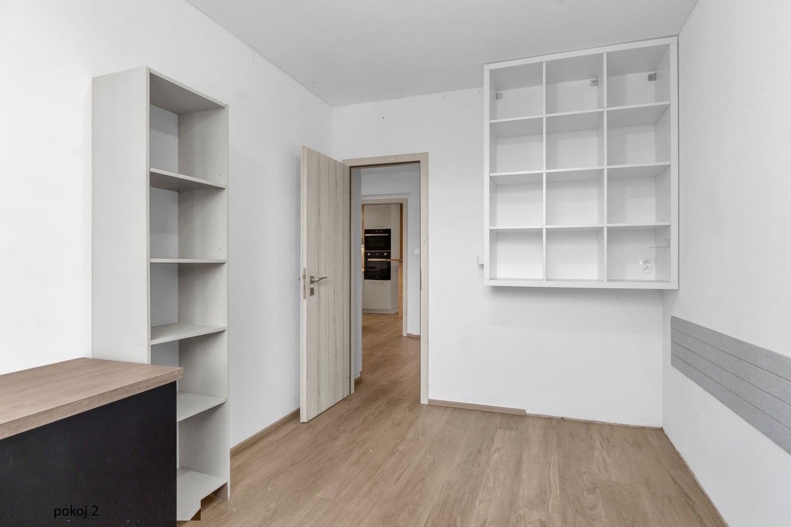3 bedroom with open-plan kitchen flat to rent, 78 m², Ohradní, Prague, Prague 3 bedroom with open-plan kitchen flat to rent, 78 m², Ohradní, Prague, Prague