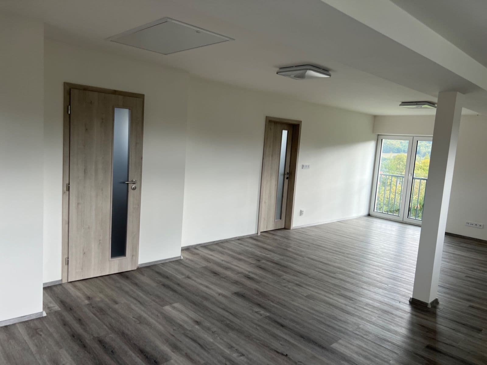 1 bedroom with open-plan kitchen flat to rent, 75 m², Vranov, Středočeský Region 1 bedroom with open-plan kitchen flat to rent, 75 m², Vranov, Středočeský Region