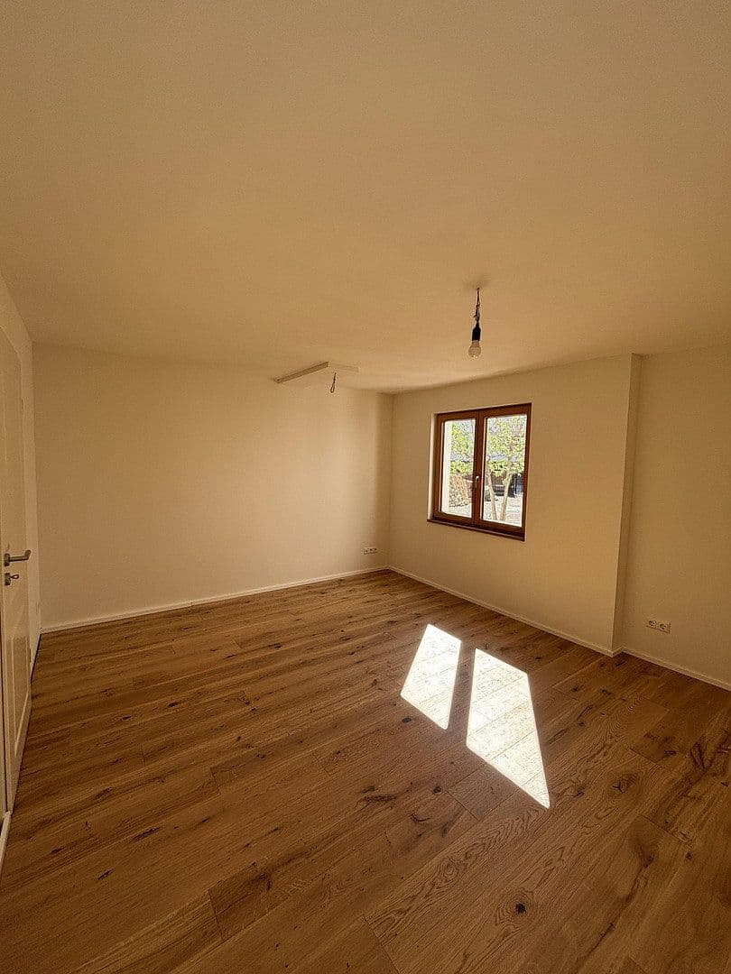 2 bedroom with open-plan kitchen flat to rent, 133 m², Niefern-Öschelbronn, Baden-Württemberg 2 bedroom with open-plan kitchen flat to rent, 133 m², Niefern-Öschelbronn, Baden-Württemberg