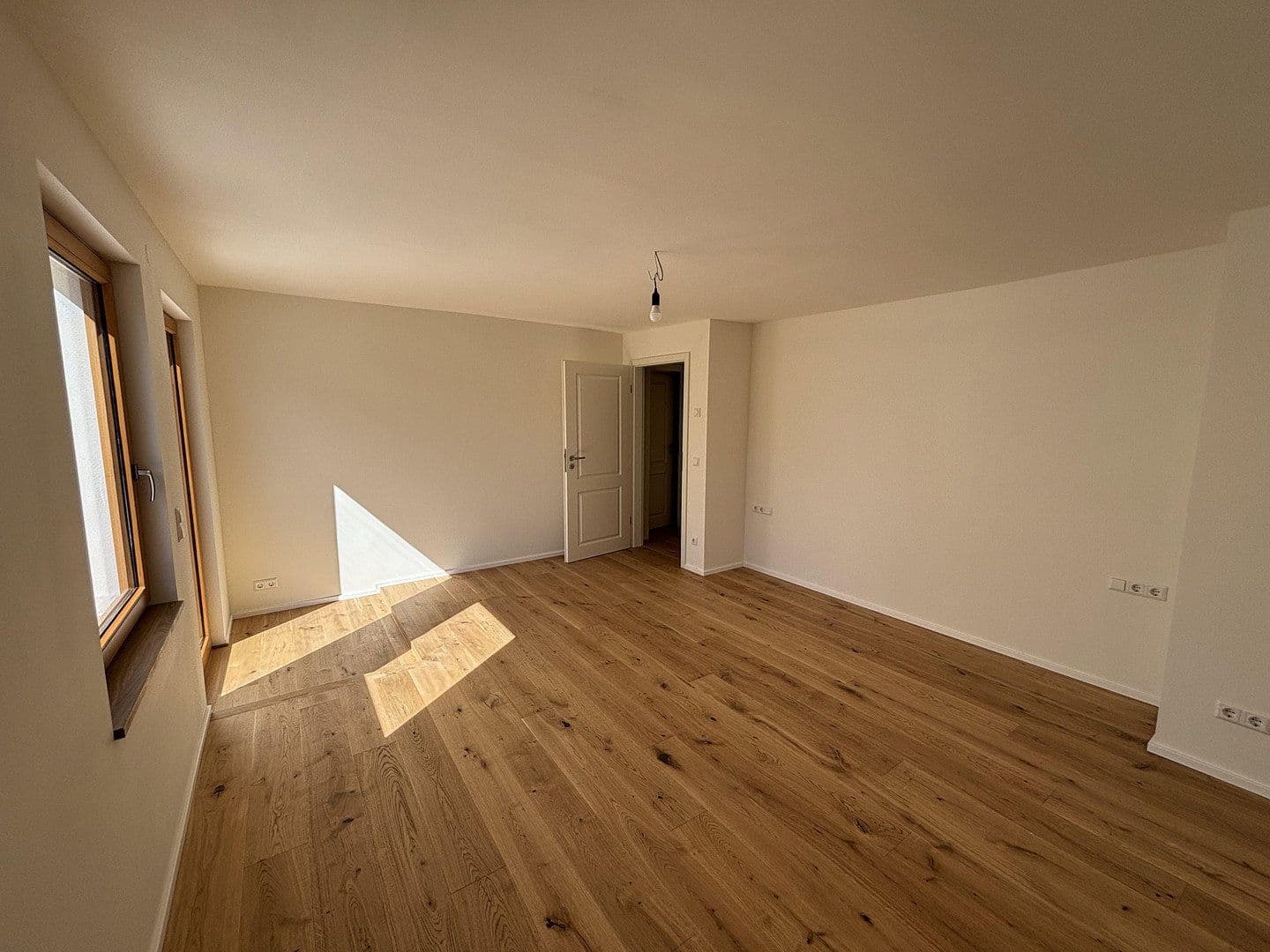 2 bedroom with open-plan kitchen flat to rent, 133 m², Niefern-Öschelbronn, Baden-Württemberg 2 bedroom with open-plan kitchen flat to rent, 133 m², Niefern-Öschelbronn, Baden-Württemberg