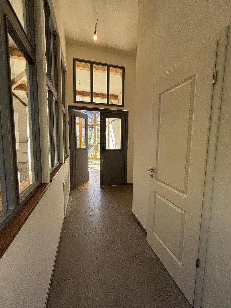 2 bedroom with open-plan kitchen flat to rent, 133 m², Niefern-Öschelbronn, Baden-Württemberg 2 bedroom with open-plan kitchen flat to rent, 133 m², Niefern-Öschelbronn, Baden-Württemberg