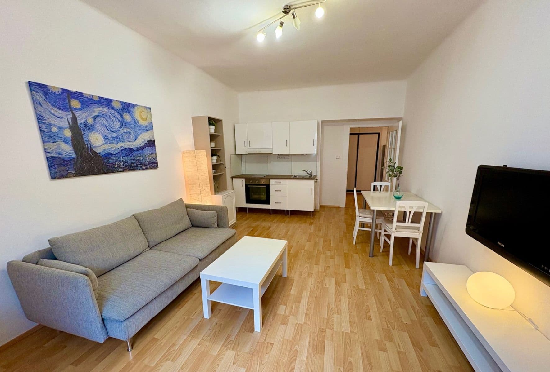 1 bedroom with open-plan kitchen flat to rent, 50 m², Petra Slezáka, Prague, Prague 1 bedroom with open-plan kitchen flat to rent, 50 m², Petra Slezáka, Prague, Prague