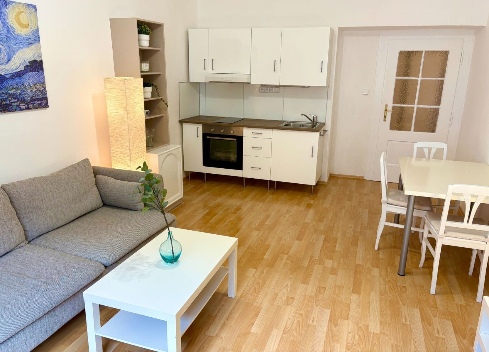 1 bedroom with open-plan kitchen flat to rent, 50 m², Petra Slezáka, Prague, Prague 1 bedroom with open-plan kitchen flat to rent, 50 m², Petra Slezáka, Prague, Prague