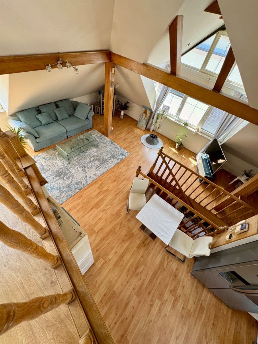 4 bedroom with open-plan kitchen flat to rent, 260 m², U Waltrovky, Prague, Prague 4 bedroom with open-plan kitchen flat to rent, 260 m², U Waltrovky, Prague, Prague