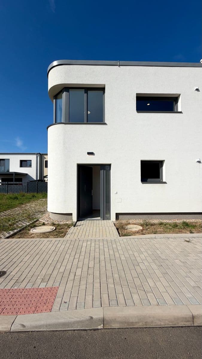 house to rent, 102 m², Denivková, Prague, Prague house to rent, 102 m², Denivková, Prague, Prague