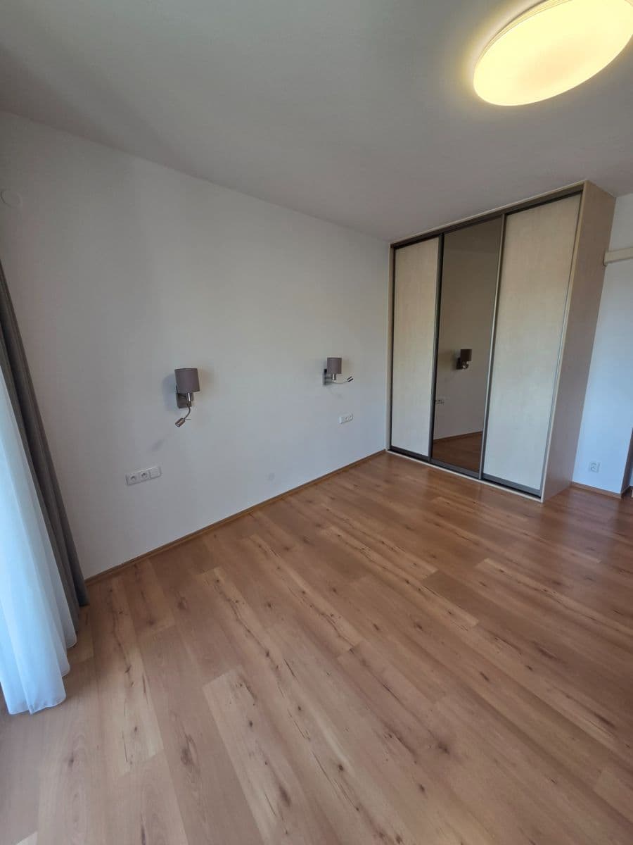2 bedroom with open-plan kitchen flat to rent, 79 m², Ke Stírce, Prague, Prague 2 bedroom with open-plan kitchen flat to rent, 79 m², Ke Stírce, Prague, Prague