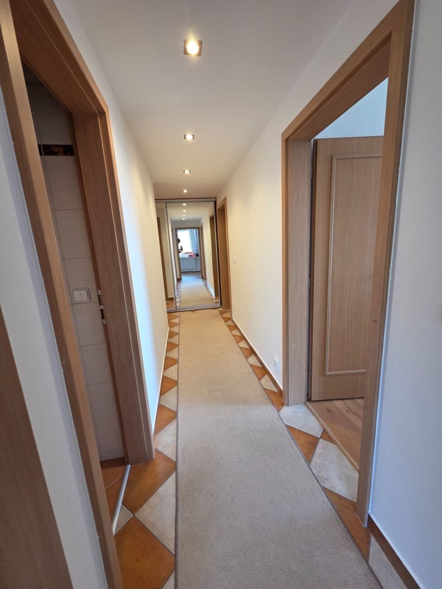 2 bedroom with open-plan kitchen flat to rent, 79 m², Ke Stírce, Prague, Prague 2 bedroom with open-plan kitchen flat to rent, 79 m², Ke Stírce, Prague, Prague