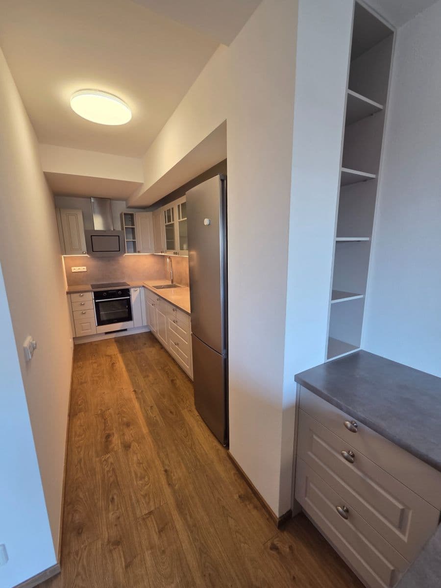 2 bedroom with open-plan kitchen flat to rent, 79 m², Ke Stírce, Prague, Prague 2 bedroom with open-plan kitchen flat to rent, 79 m², Ke Stírce, Prague, Prague