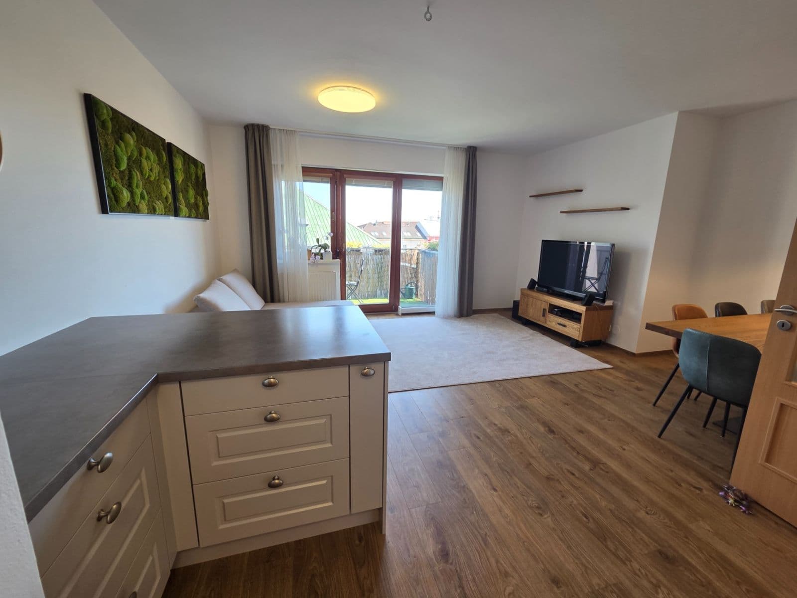2 bedroom with open-plan kitchen flat to rent, 79 m², Ke Stírce, Prague, Prague 2 bedroom with open-plan kitchen flat to rent, 79 m², Ke Stírce, Prague, Prague