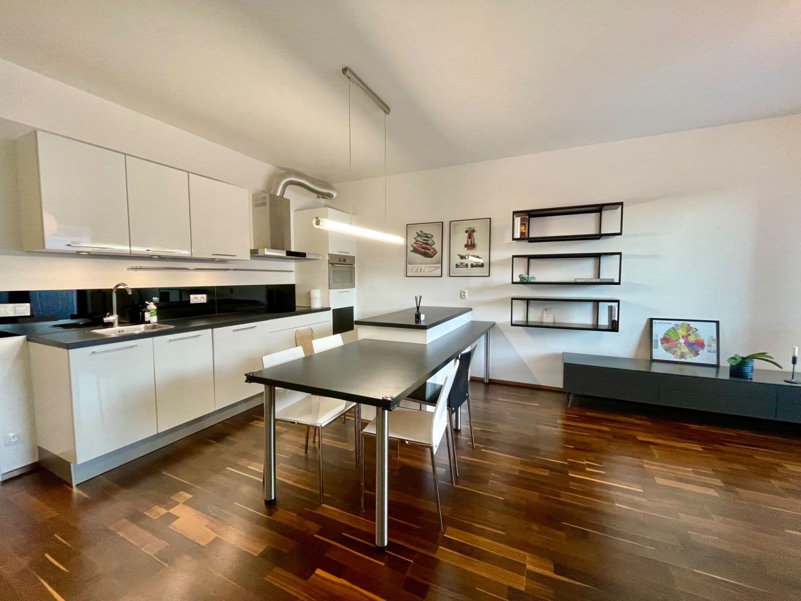 1 bedroom with open-plan kitchen flat to rent, 69 m², U Uranie, Prague, Prague 1 bedroom with open-plan kitchen flat to rent, 69 m², U Uranie, Prague, Prague
