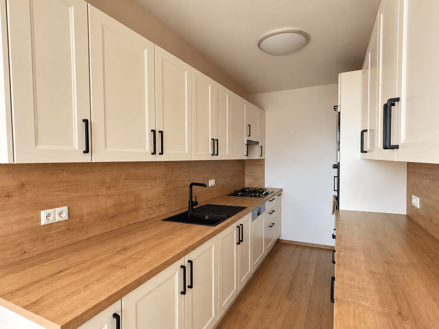 2 bedroom with open-plan kitchen flat to rent, 68 m², Jeřábkova, Prague, Prague 2 bedroom with open-plan kitchen flat to rent, 68 m², Jeřábkova, Prague, Prague
