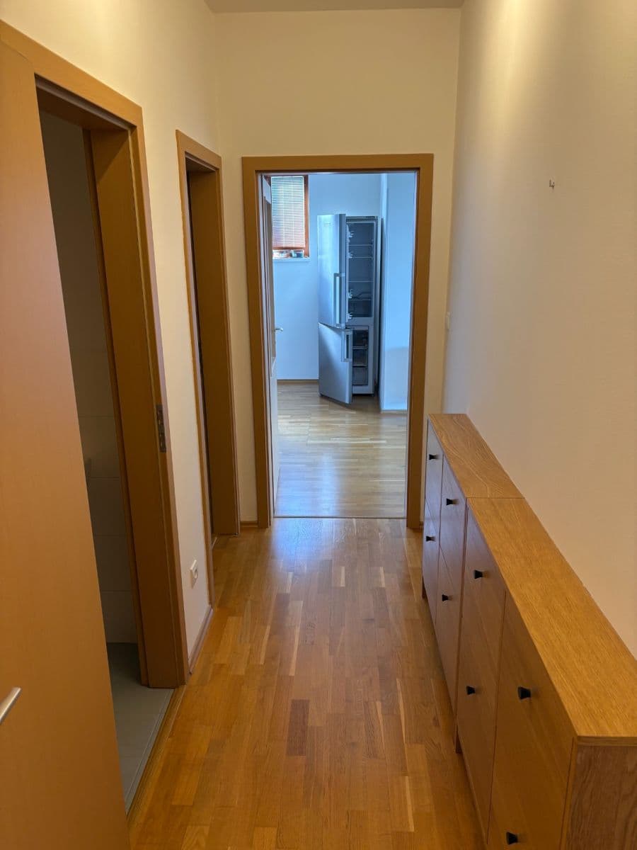 1 bedroom with open-plan kitchen flat to rent, 53 m², U Vodojemu, Brandýs nad Labem-Stará Boleslav, Středočeský Region 1 bedroom with open-plan kitchen flat to rent, 53 m², U Vodojemu, Brandýs nad Labem-Stará Boleslav, Středočeský Region