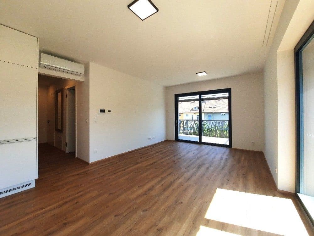 2 bedroom with open-plan kitchen flat to rent, 64 m², Jílkova, Brno, Jihomoravský Region 2 bedroom with open-plan kitchen flat to rent, 64 m², Jílkova, Brno, Jihomoravský Region