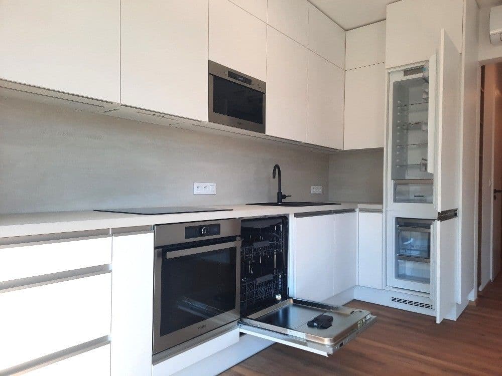 2 bedroom with open-plan kitchen flat to rent, 64 m², Jílkova, Brno, Jihomoravský Region 2 bedroom with open-plan kitchen flat to rent, 64 m², Jílkova, Brno, Jihomoravský Region
