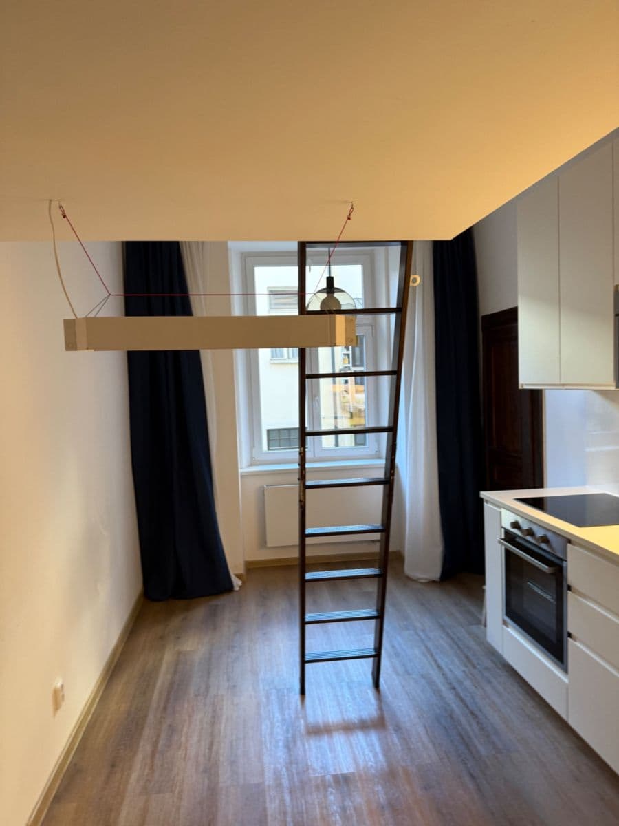 1 bedroom with open-plan kitchen flat to rent, 38 m², Brožíkova, Prague, Prague 1 bedroom with open-plan kitchen flat to rent, 38 m², Brožíkova, Prague, Prague