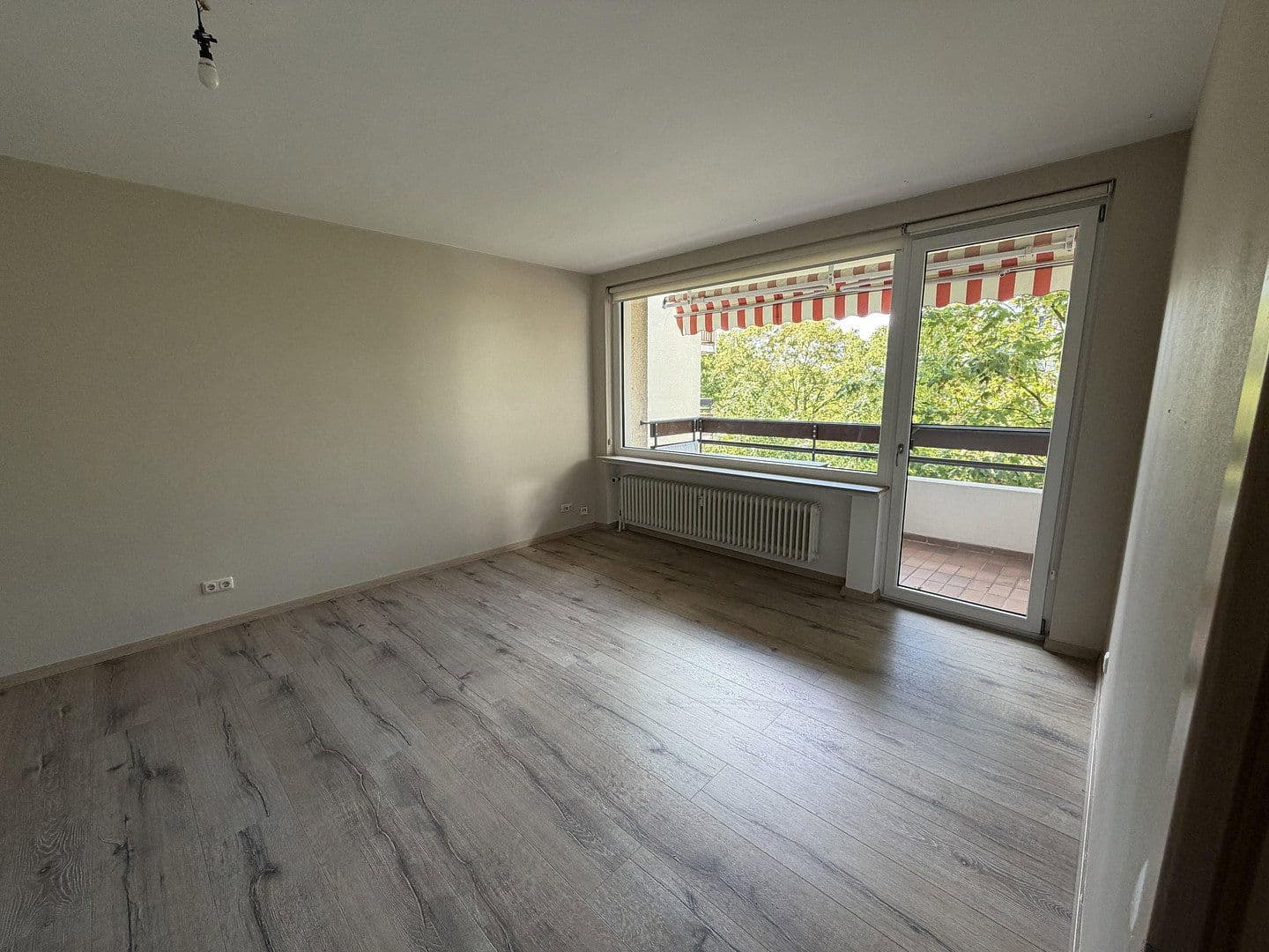 2 bedroom flat for sale, 65 m², Am Weiher 45, Hochheim, Hesse 2 bedroom flat for sale, 65 m², Am Weiher 45, Hochheim, Hesse