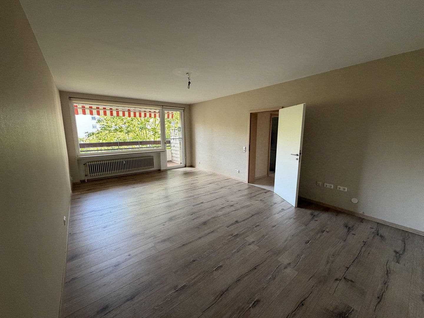 2 bedroom flat for sale, 65 m², Am Weiher 45, Hochheim, Hesse 2 bedroom flat for sale, 65 m², Am Weiher 45, Hochheim, Hesse
