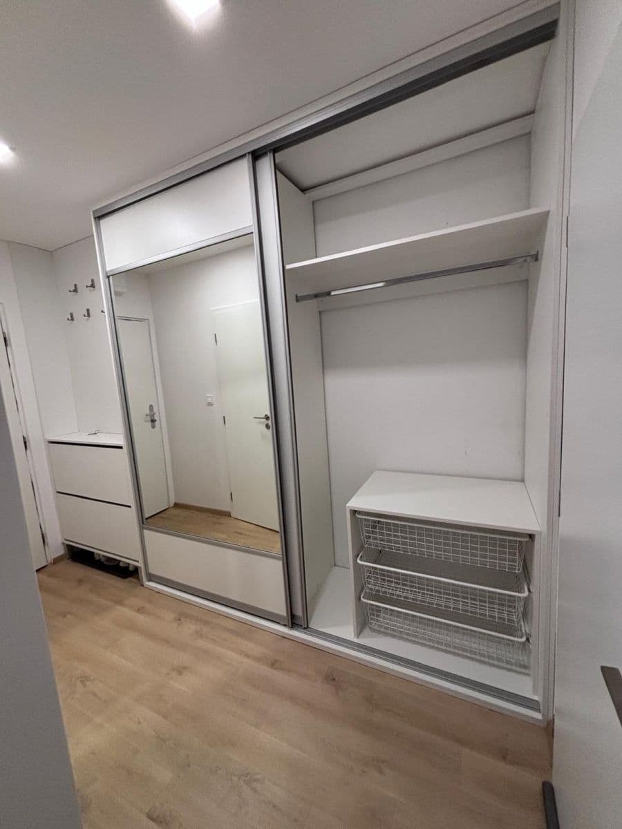 1 bedroom with open-plan kitchen flat to rent, 46 m², Novodvorská, Prague, Prague 1 bedroom with open-plan kitchen flat to rent, 46 m², Novodvorská, Prague, Prague