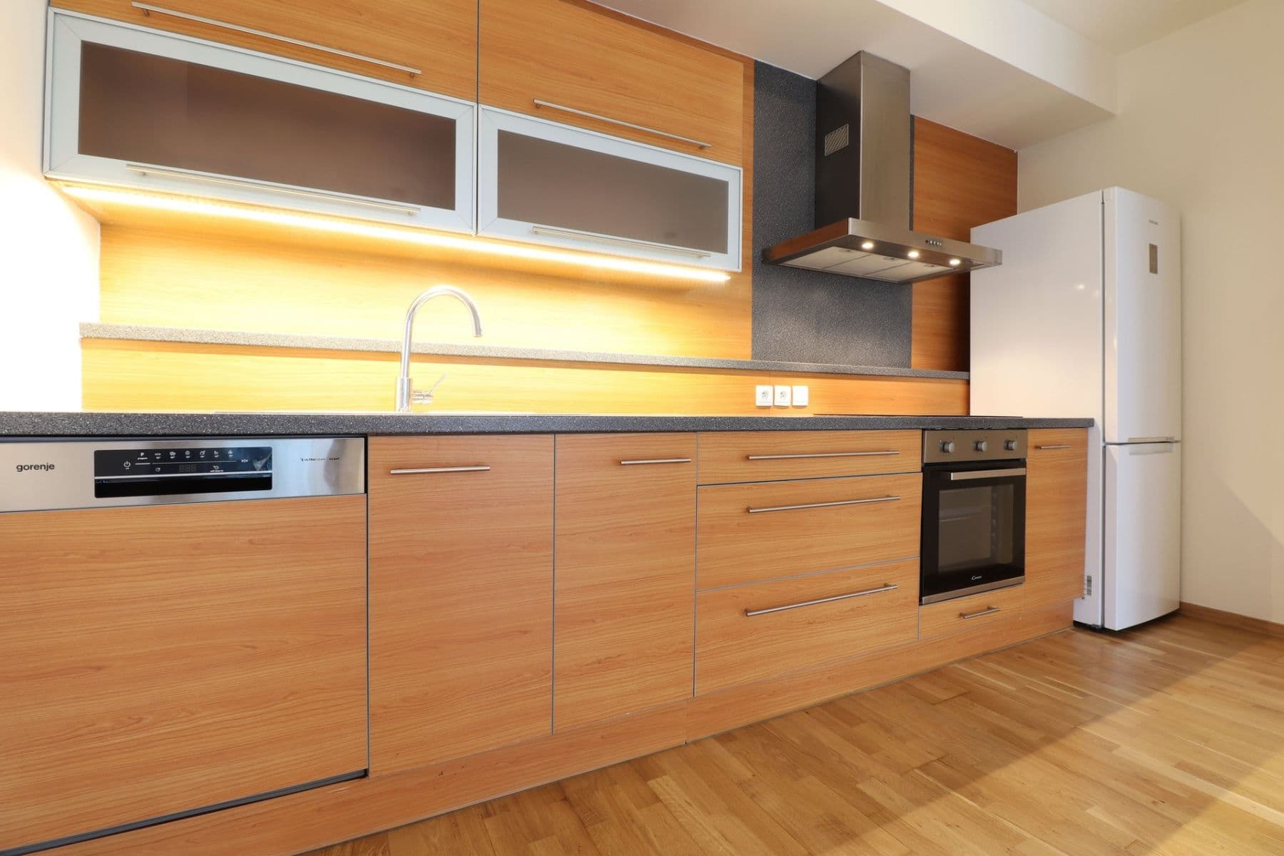1 bedroom with open-plan kitchen flat to rent, 56 m², Vršovická, Prague, Prague 1 bedroom with open-plan kitchen flat to rent, 56 m², Vršovická, Prague, Prague