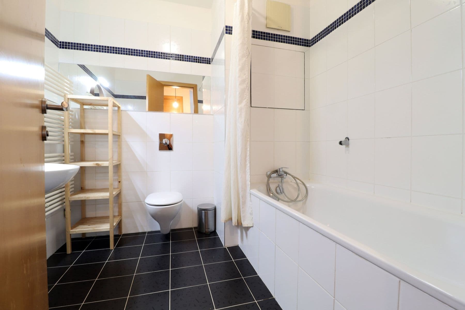 1 bedroom with open-plan kitchen flat to rent, 56 m², Vršovická, Prague, Prague 1 bedroom with open-plan kitchen flat to rent, 56 m², Vršovická, Prague, Prague