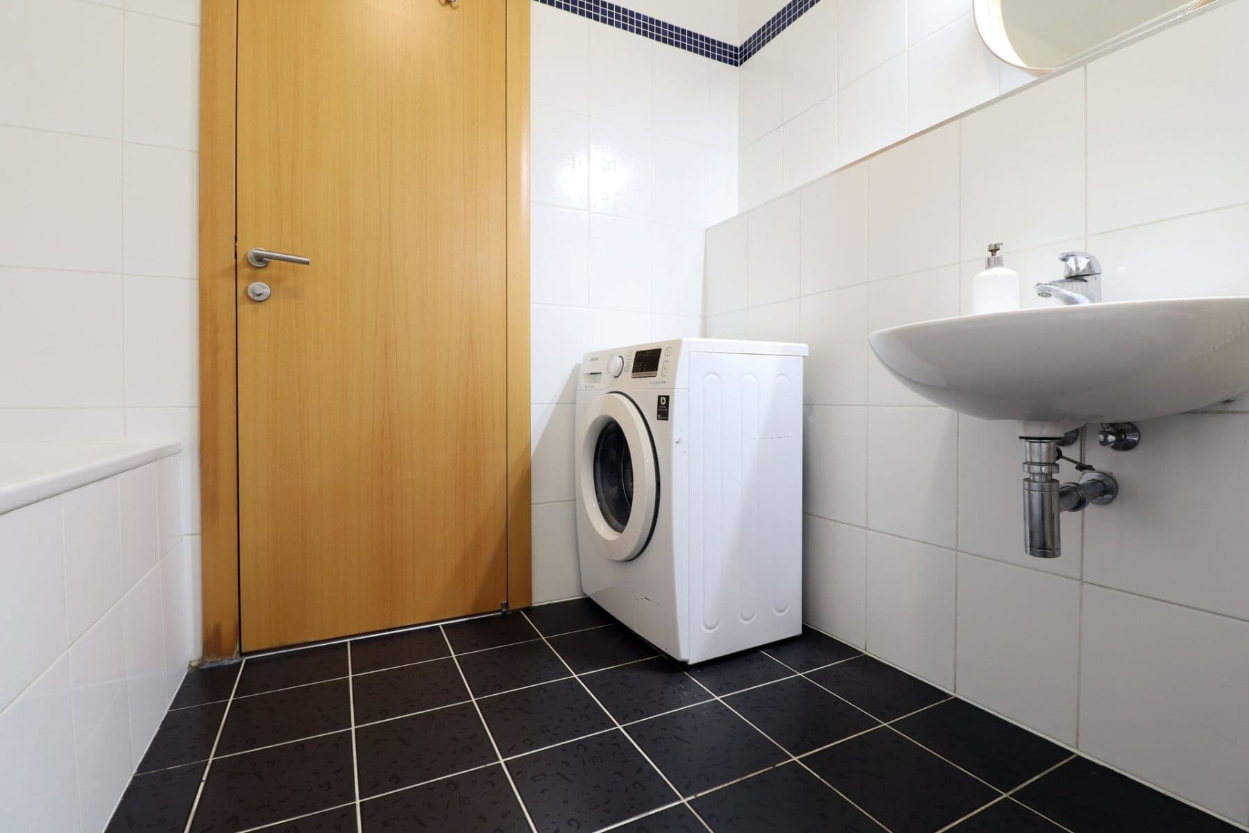 1 bedroom with open-plan kitchen flat to rent, 56 m², Vršovická, Prague, Prague 1 bedroom with open-plan kitchen flat to rent, 56 m², Vršovická, Prague, Prague