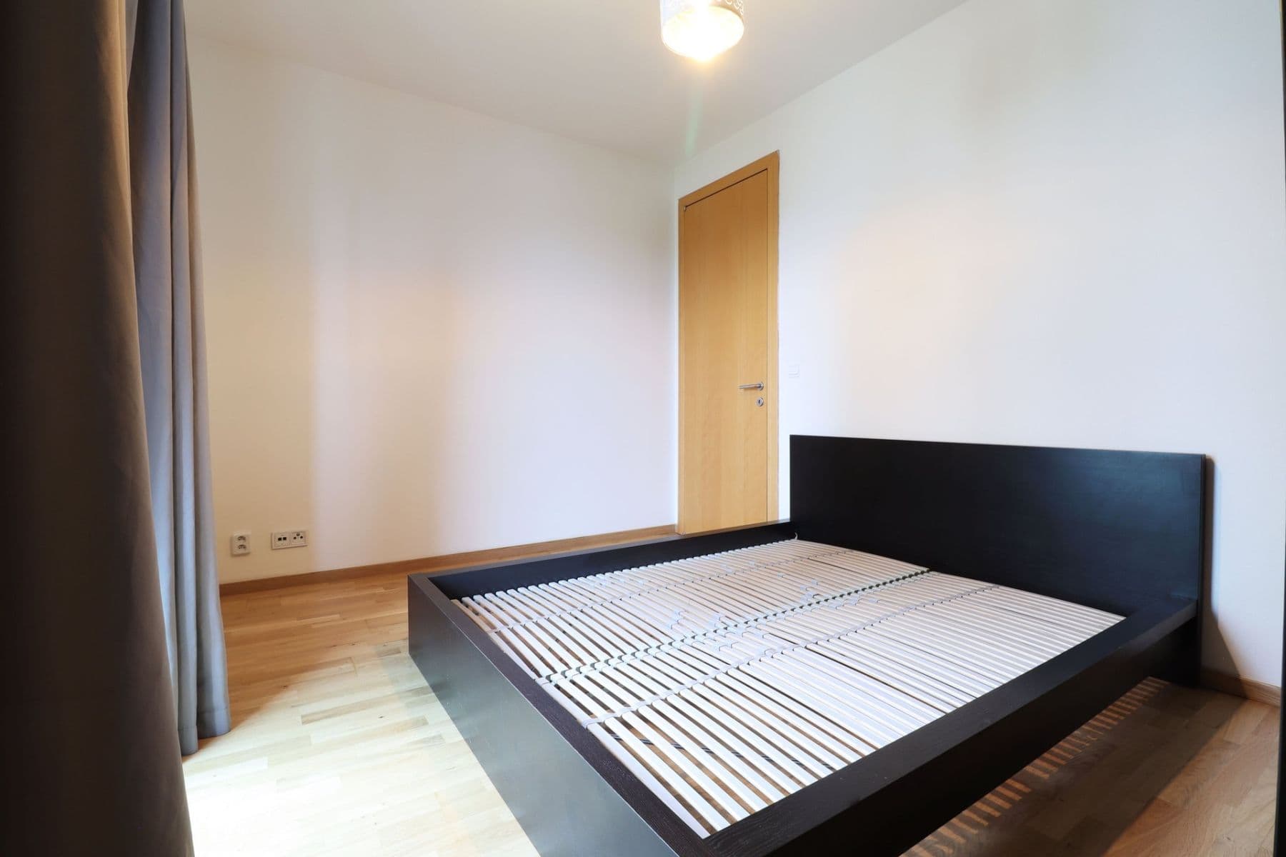 1 bedroom with open-plan kitchen flat to rent, 56 m², Vršovická, Prague, Prague 1 bedroom with open-plan kitchen flat to rent, 56 m², Vršovická, Prague, Prague