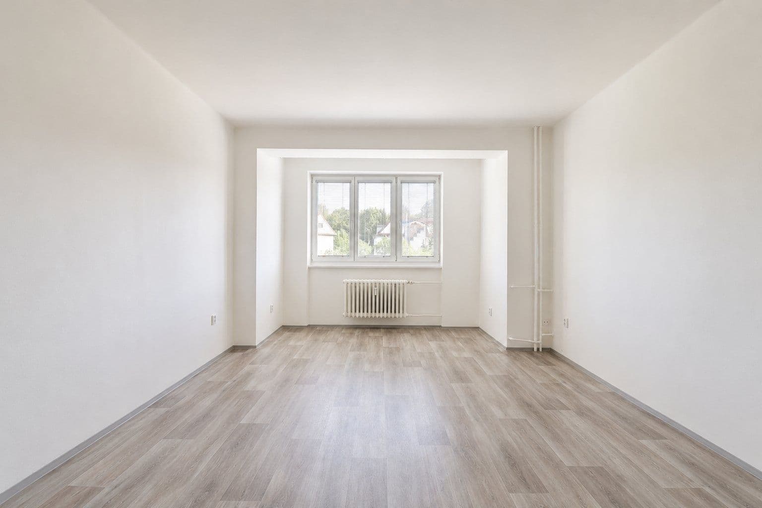 2 bedroom flat to rent, 59 m², Jeseniova, Prague, Prague 2 bedroom flat to rent, 59 m², Jeseniova, Prague, Prague