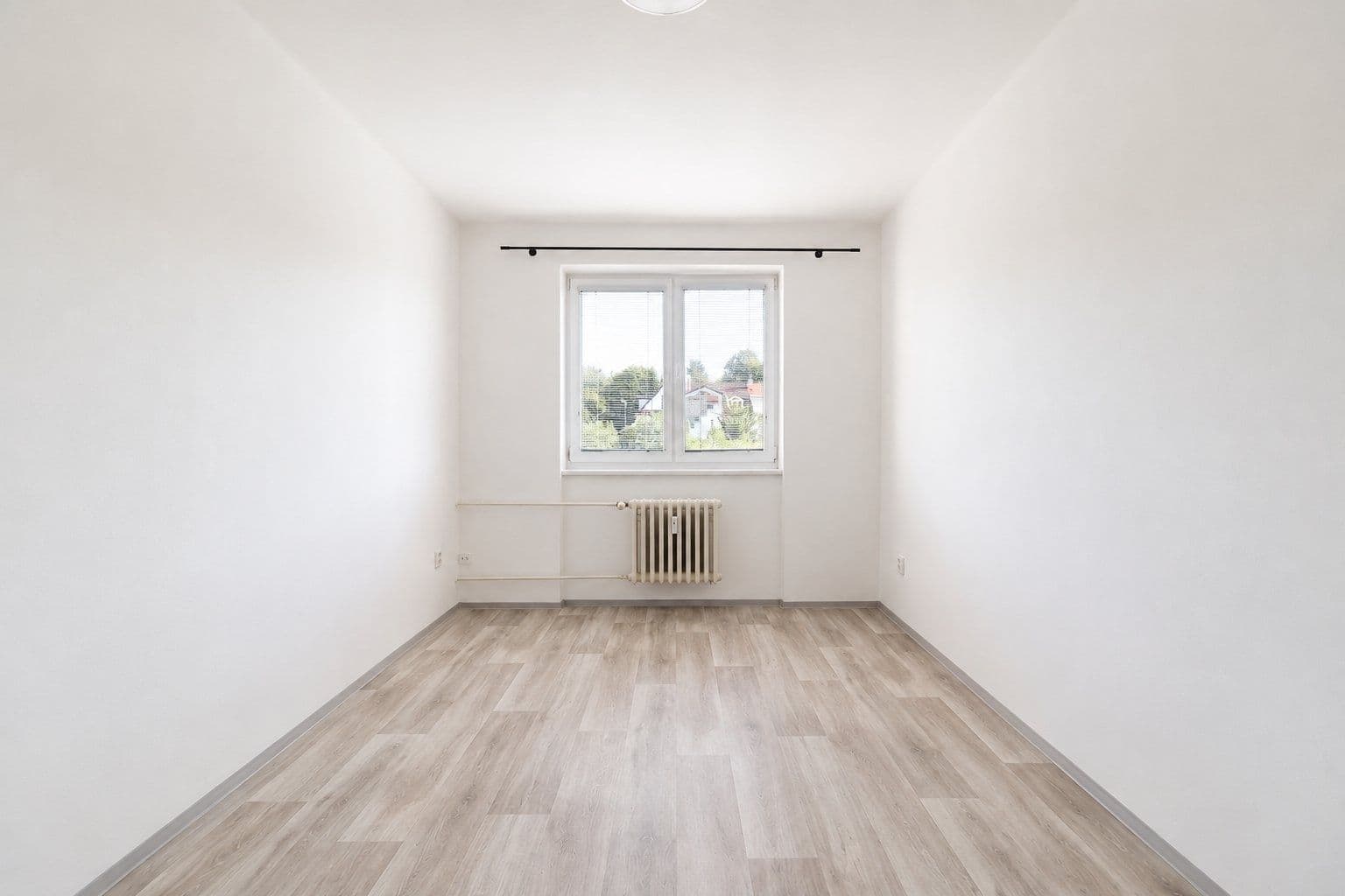 2 bedroom flat to rent, 59 m², Jeseniova, Prague, Prague 2 bedroom flat to rent, 59 m², Jeseniova, Prague, Prague