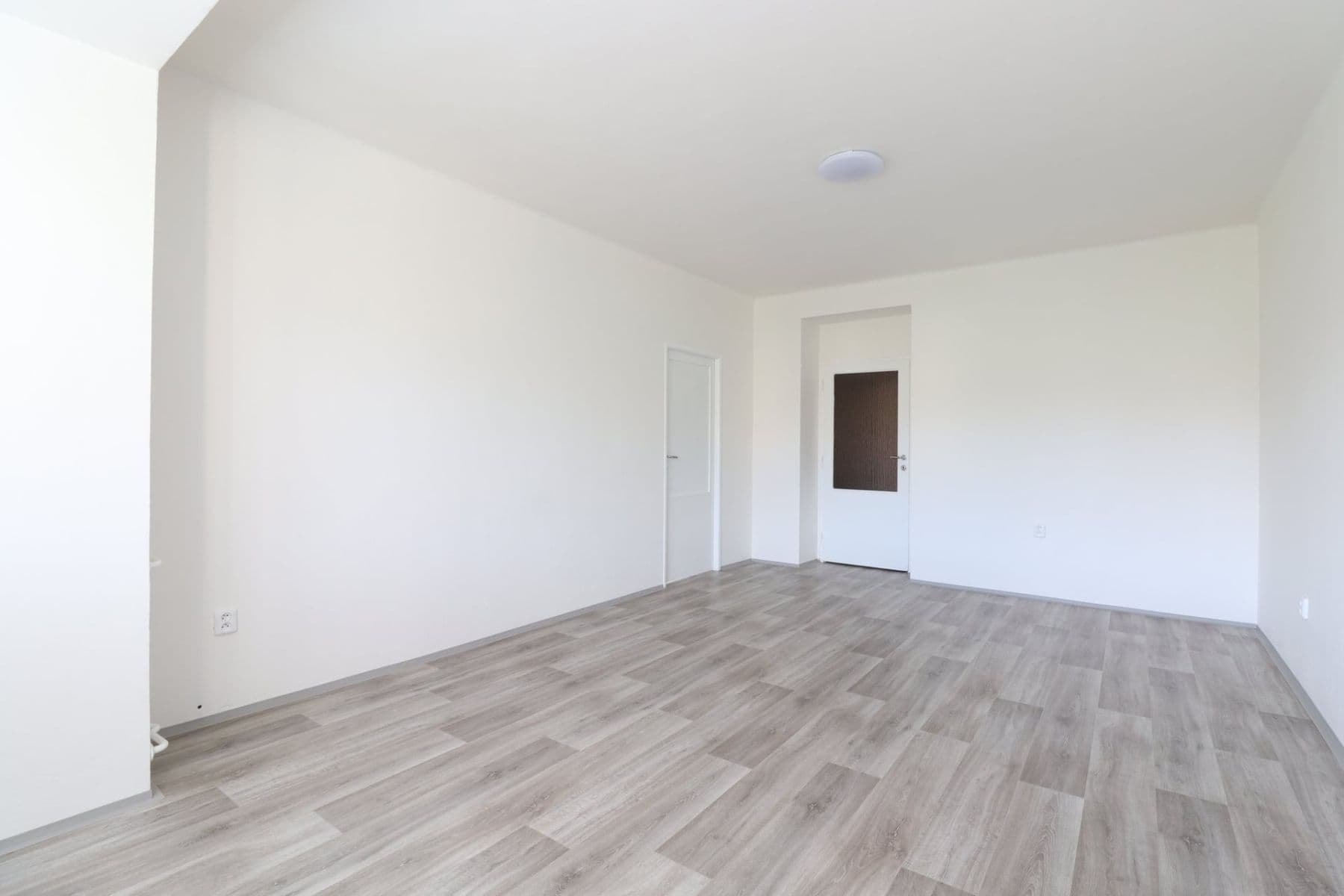 2 bedroom flat to rent, 59 m², Jeseniova, Prague, Prague 2 bedroom flat to rent, 59 m², Jeseniova, Prague, Prague