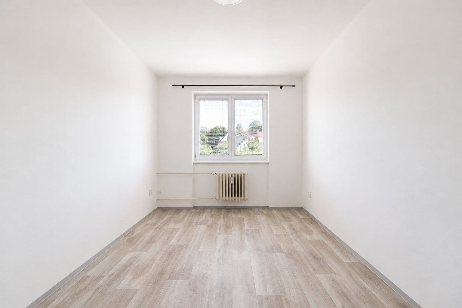2 bedroom flat to rent, 59 m², Jeseniova, Prague, Prague 2 bedroom flat to rent, 59 m², Jeseniova, Prague, Prague