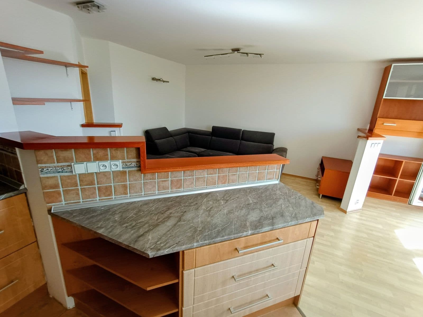 2 bedroom with open-plan kitchen flat to rent, 76 m², Pod Strání, Prague, Prague 2 bedroom with open-plan kitchen flat to rent, 76 m², Pod Strání, Prague, Prague