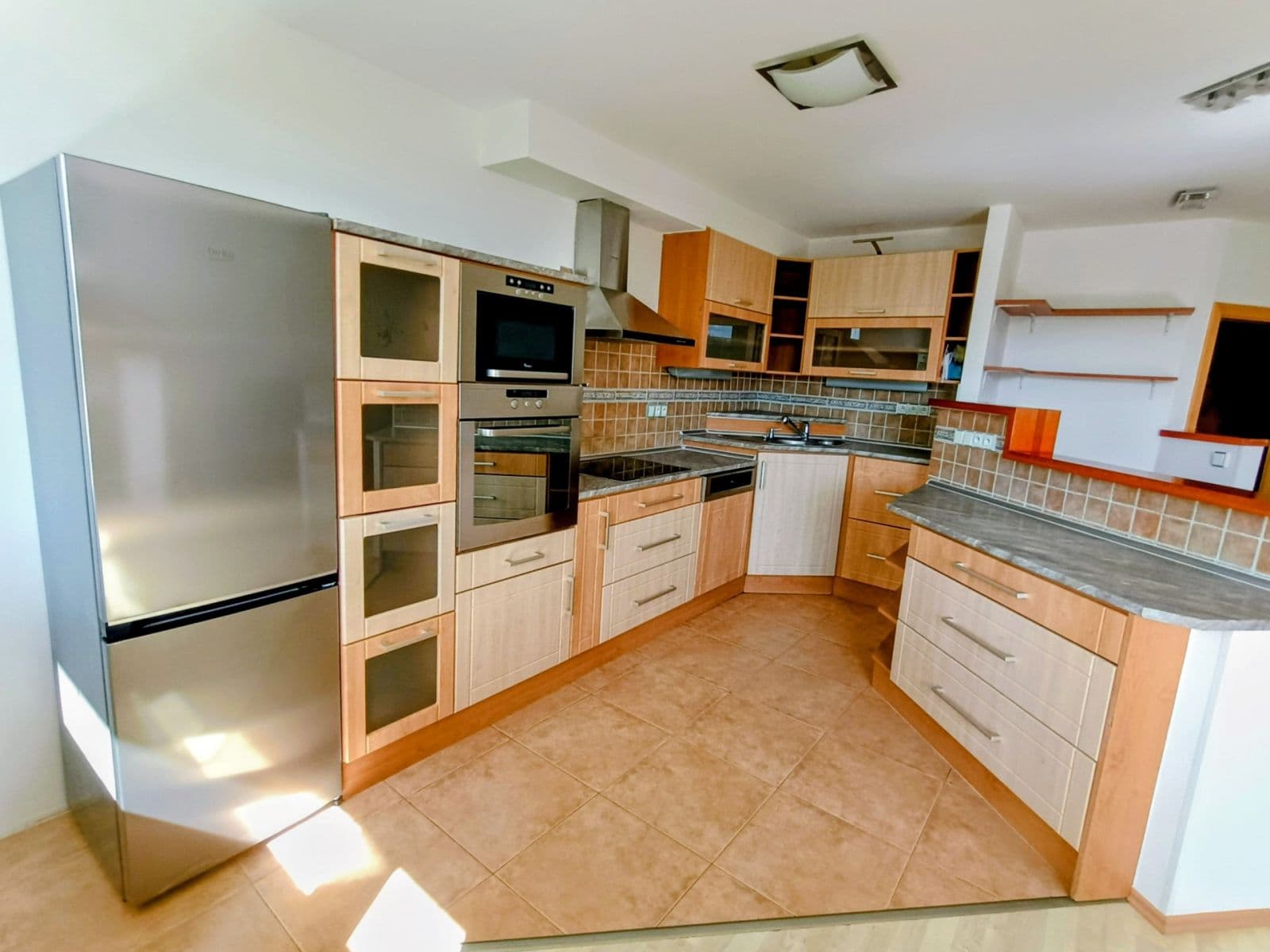 2 bedroom with open-plan kitchen flat to rent, 76 m², Pod Strání, Prague, Prague 2 bedroom with open-plan kitchen flat to rent, 76 m², Pod Strání, Prague, Prague