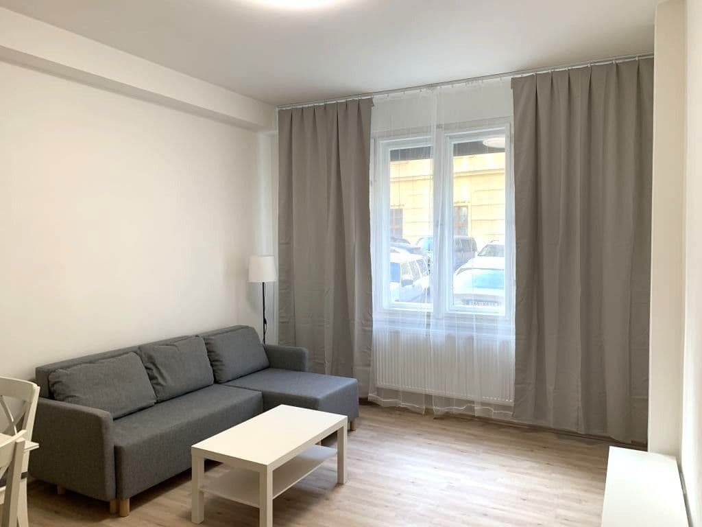 1 bedroom with open-plan kitchen flat to rent, 70 m², Ostrovní, Prague, Prague 1 bedroom with open-plan kitchen flat to rent, 70 m², Ostrovní, Prague, Prague