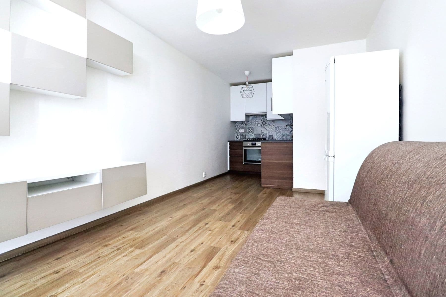 1 bedroom with open-plan kitchen flat to rent, 40 m², Litvínovská, Prague, Prague 1 bedroom with open-plan kitchen flat to rent, 40 m², Litvínovská, Prague, Prague