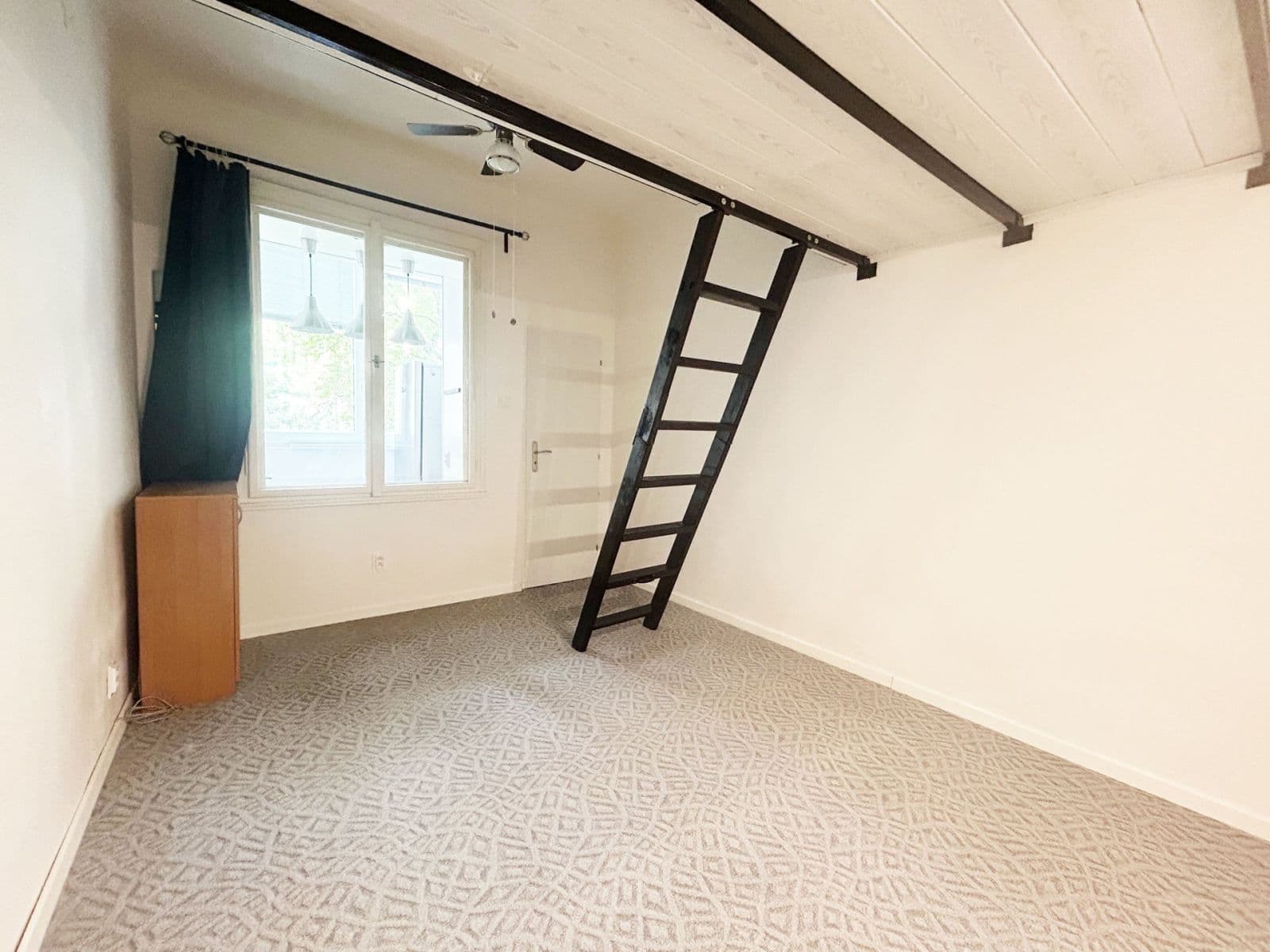 1 bedroom with open-plan kitchen flat to rent, 45 m², Stroupežnického, Prague, Prague 1 bedroom with open-plan kitchen flat to rent, 45 m², Stroupežnického, Prague, Prague
