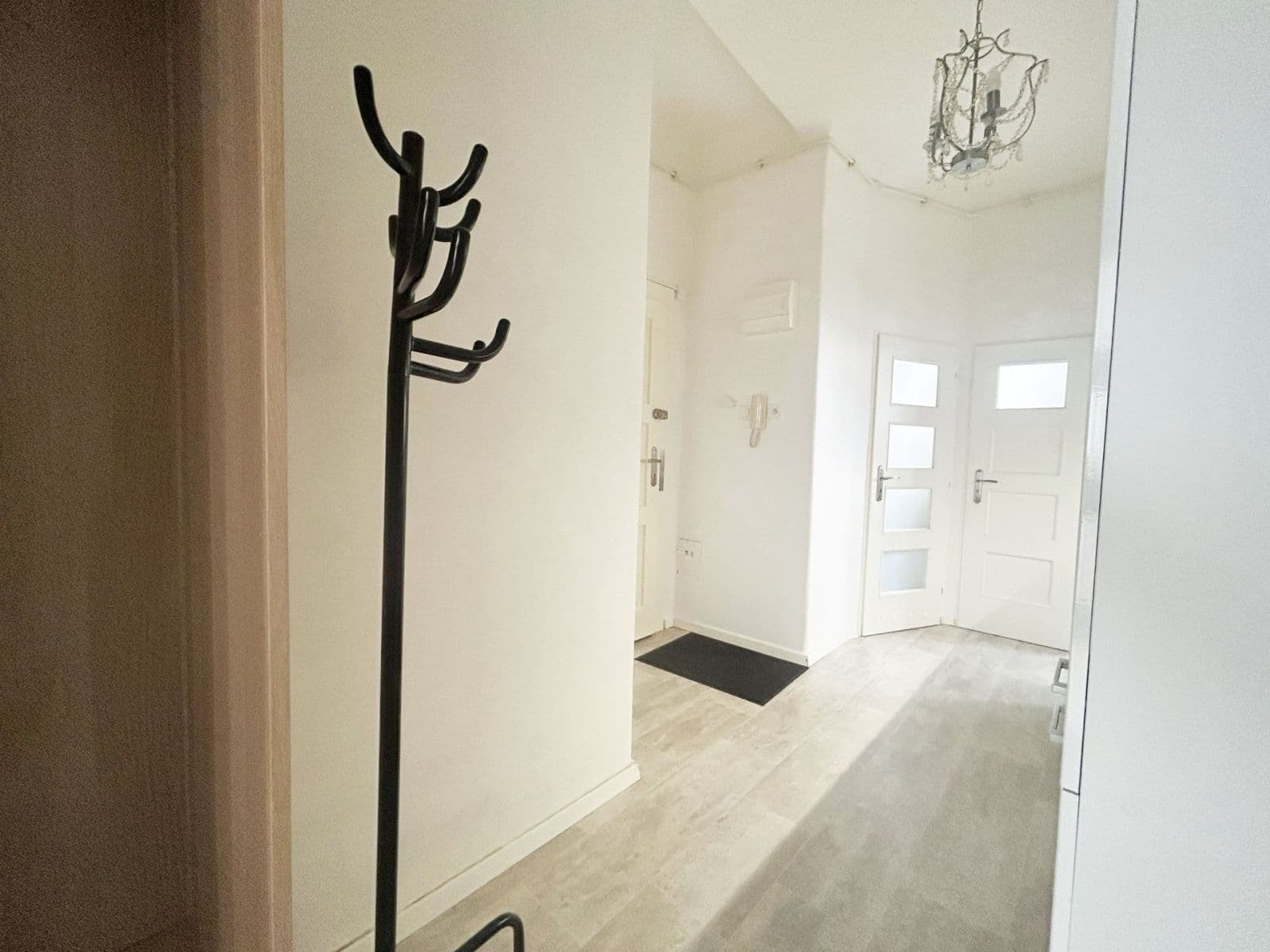 1 bedroom with open-plan kitchen flat to rent, 45 m², Stroupežnického, Prague, Prague 1 bedroom with open-plan kitchen flat to rent, 45 m², Stroupežnického, Prague, Prague