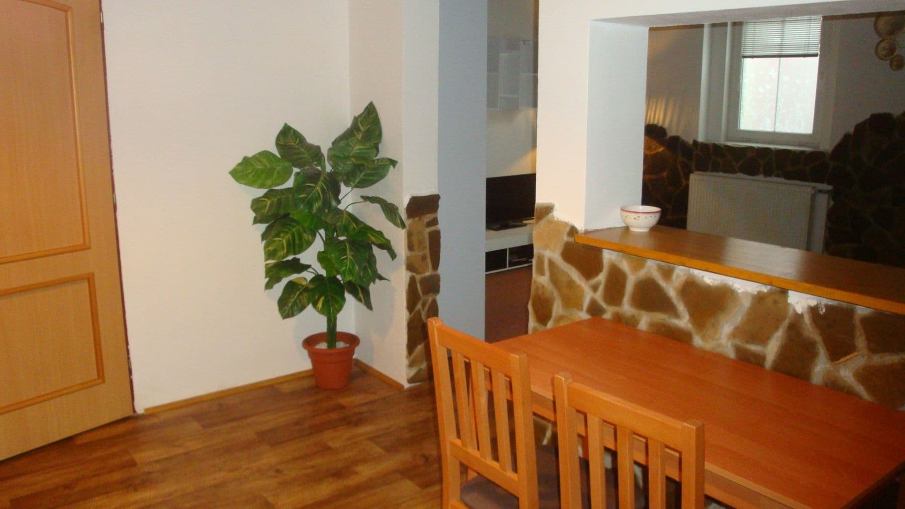 1 bedroom flat to rent, 40 m², Revoluční, Loket, Karlovarský Region 1 bedroom flat to rent, 40 m², Revoluční, Loket, Karlovarský Region