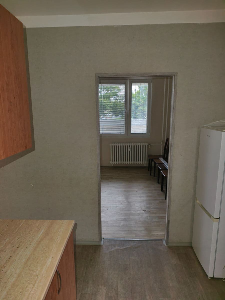 3 bedroom flat to rent, 76 m², Hřebečská, Kladno, Středočeský Region 3 bedroom flat to rent, 76 m², Hřebečská, Kladno, Středočeský Region