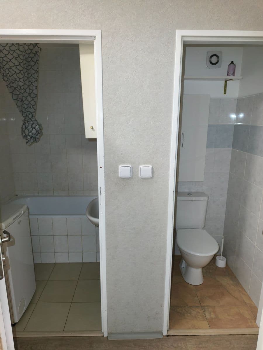 3 bedroom flat to rent, 76 m², Hřebečská, Kladno, Středočeský Region 3 bedroom flat to rent, 76 m², Hřebečská, Kladno, Středočeský Region