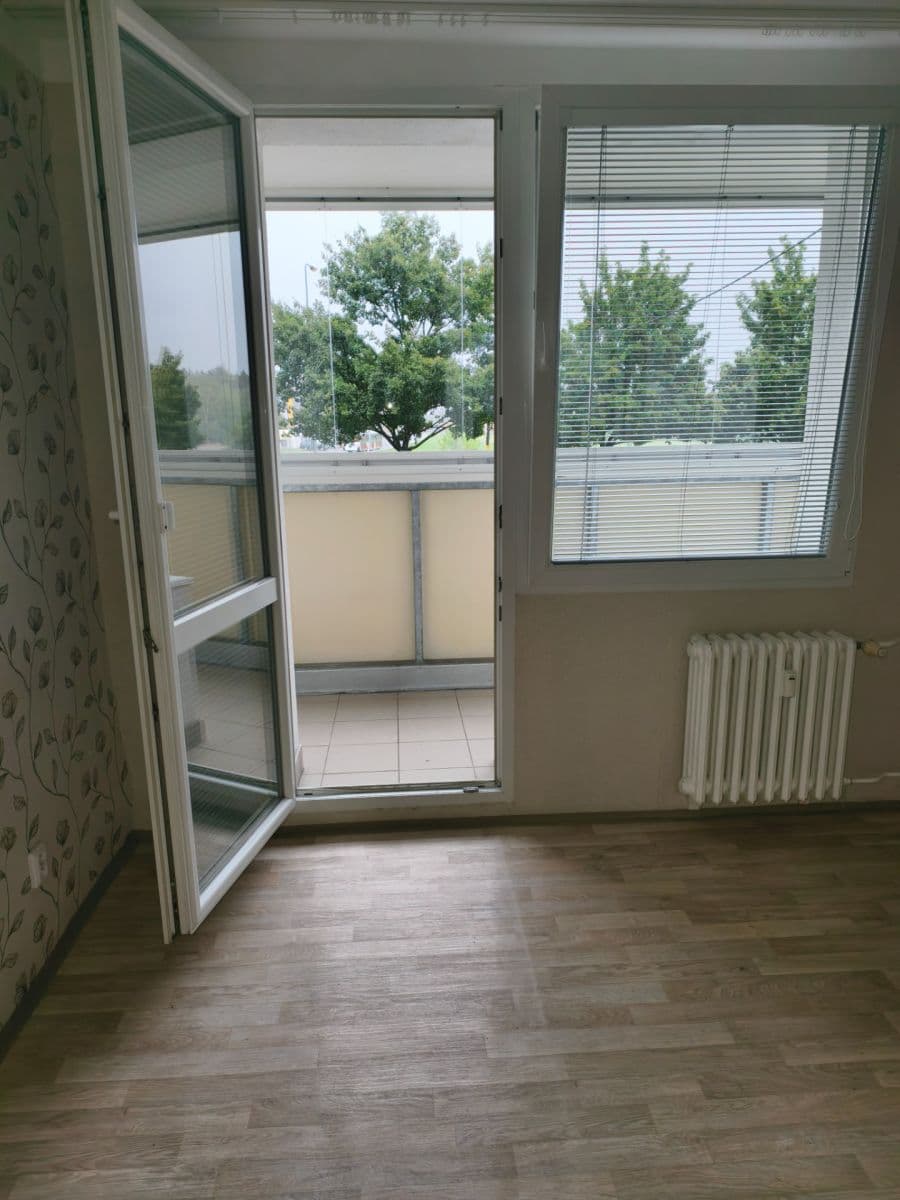 3 bedroom flat to rent, 76 m², Hřebečská, Kladno, Středočeský Region 3 bedroom flat to rent, 76 m², Hřebečská, Kladno, Středočeský Region
