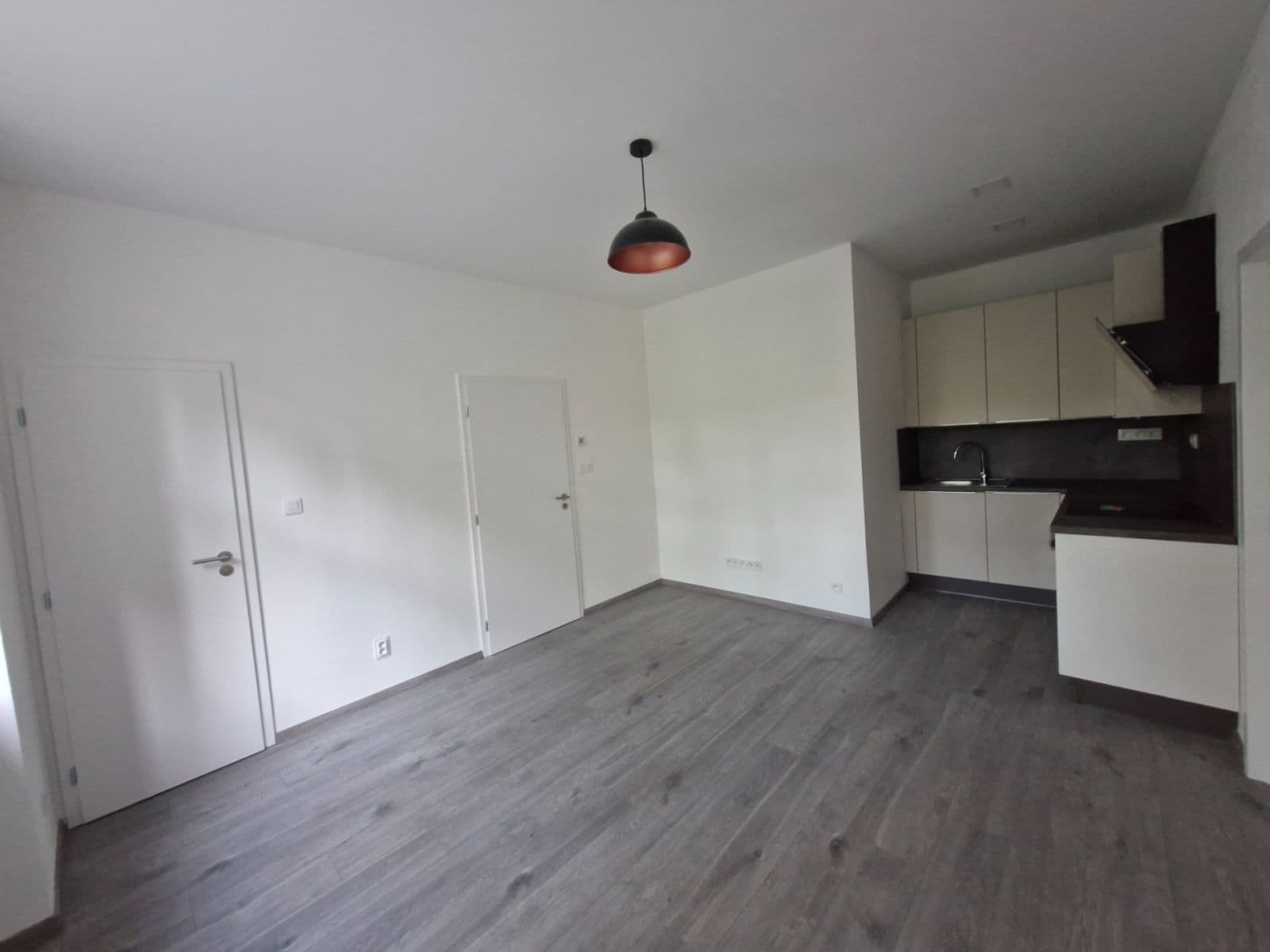 1 bedroom with open-plan kitchen flat to rent, 50 m², Stehlíkova, Plzeň, Plzeňský Region 1 bedroom with open-plan kitchen flat to rent, 50 m², Stehlíkova, Plzeň, Plzeňský Region