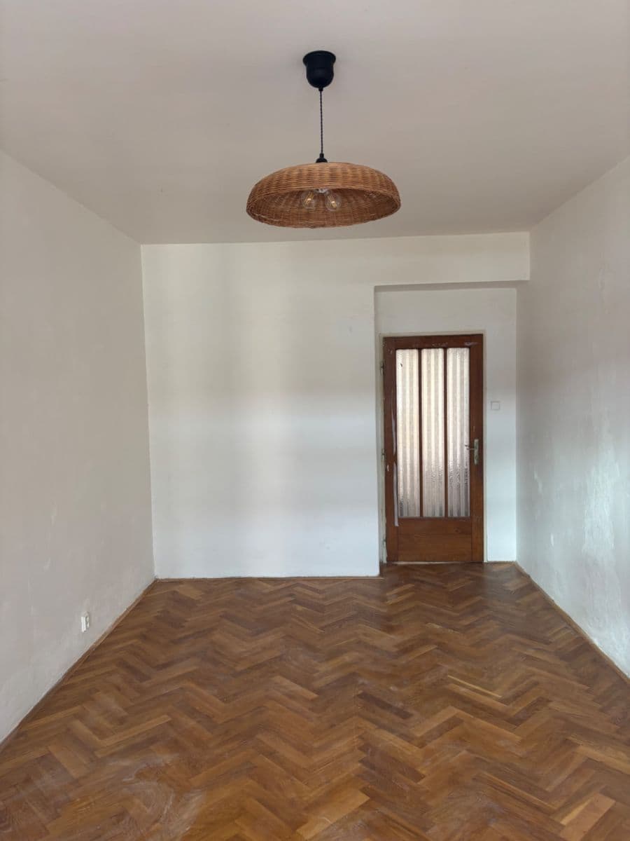 2 bedroom with open-plan kitchen flat to rent, 92 m², Lomnického, Prague, Prague 2 bedroom with open-plan kitchen flat to rent, 92 m², Lomnického, Prague, Prague