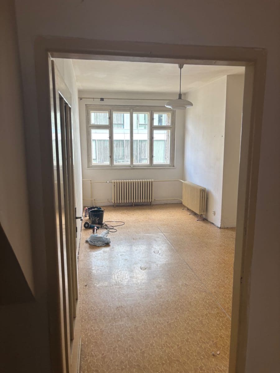 1 bedroom with open-plan kitchen flat to rent, 70 m², Lomnického, Prague, Prague 1 bedroom with open-plan kitchen flat to rent, 70 m², Lomnického, Prague, Prague