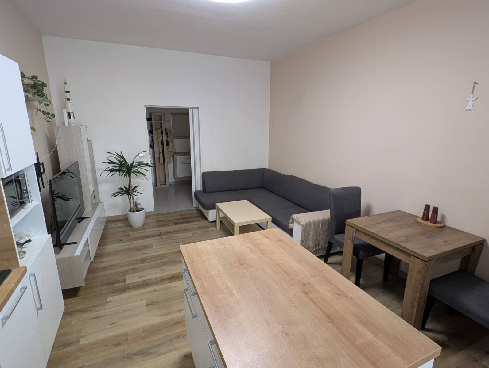 1 bedroom with open-plan kitchen flat to rent, 57 m², Vršovická, Prague, Prague 1 bedroom with open-plan kitchen flat to rent, 57 m², Vršovická, Prague, Prague