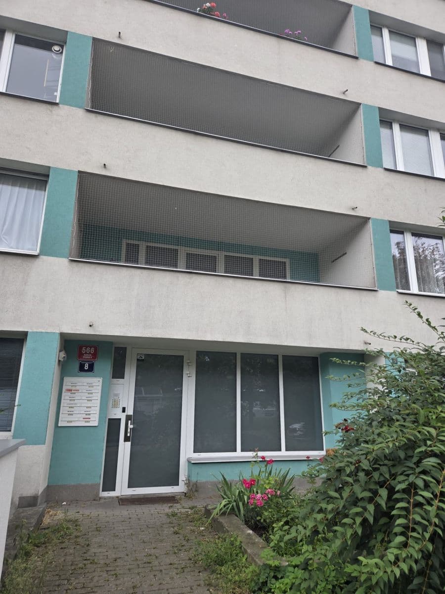 3 bedroom flat to rent, 87 m², K Olympiku, Prague, Prague 3 bedroom flat to rent, 87 m², K Olympiku, Prague, Prague