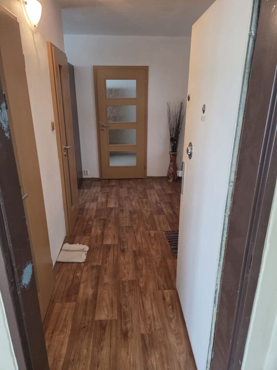 3 bedroom flat to rent, 87 m², K Olympiku, Prague, Prague 3 bedroom flat to rent, 87 m², K Olympiku, Prague, Prague