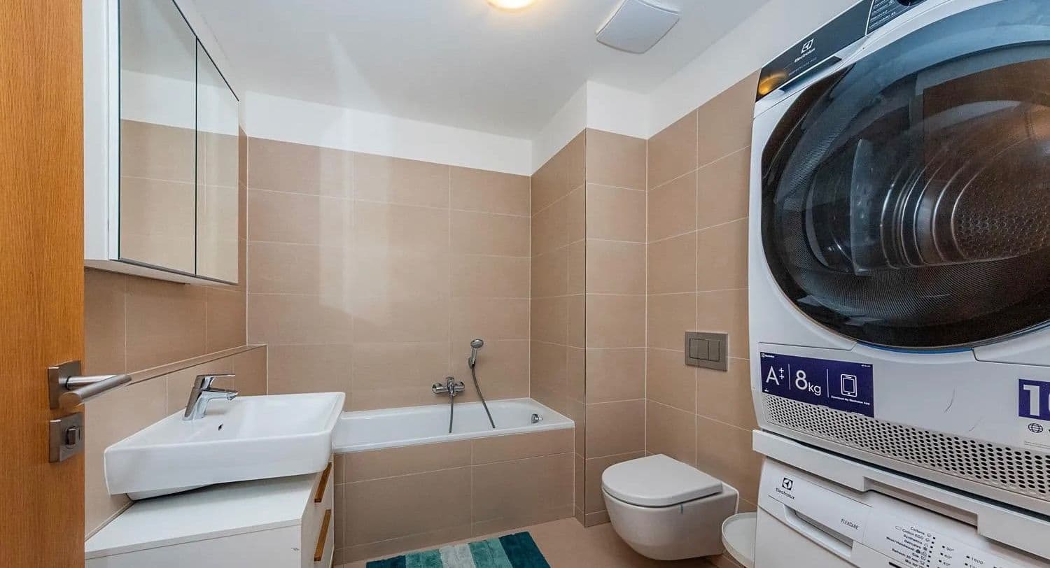 2 bedroom with open-plan kitchen flat for sale, 95 m², Provázkova, Prague, Prague 2 bedroom with open-plan kitchen flat for sale, 95 m², Provázkova, Prague, Prague