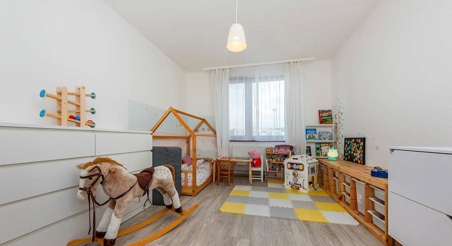 2 bedroom with open-plan kitchen flat for sale, 95 m², Provázkova, Prague, Prague 2 bedroom with open-plan kitchen flat for sale, 95 m², Provázkova, Prague, Prague