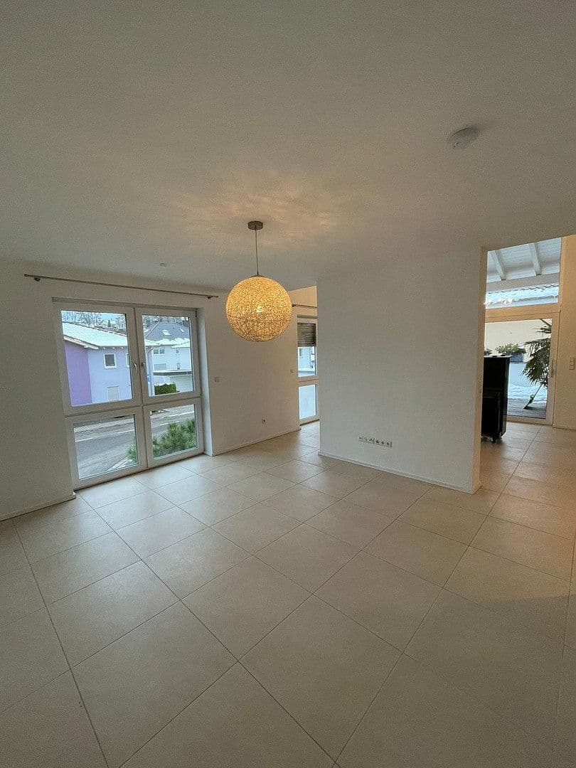 house to rent, 295 m², Weilerbach, Rhineland-Palatinate house to rent, 295 m², Weilerbach, Rhineland-Palatinate